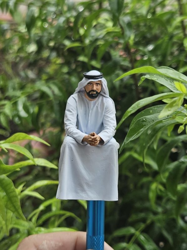 Diorama Hoàng Tử Dubai Ngồi - Hình ảnh 2