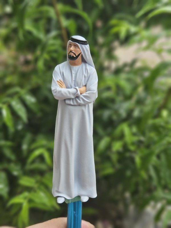 Diorama Hoàng Tử Dubai Đứng
